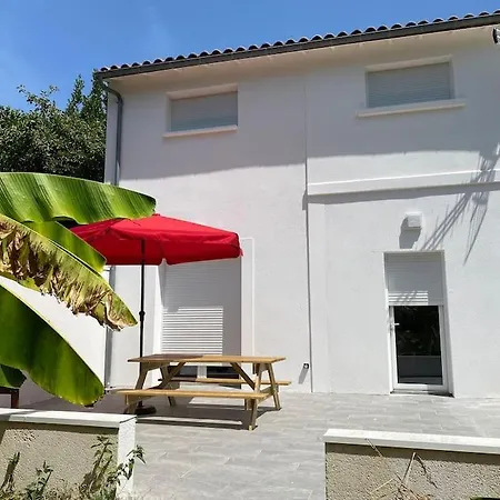 Holiday home Charmante Petite Maison De Proche Ocean ! Royan